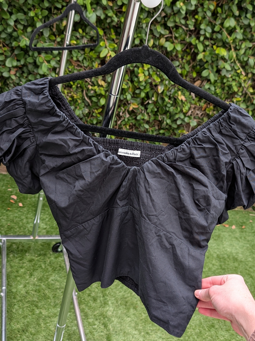 Abercrombie & Fitch Black Puff Sleeve Crop Top
